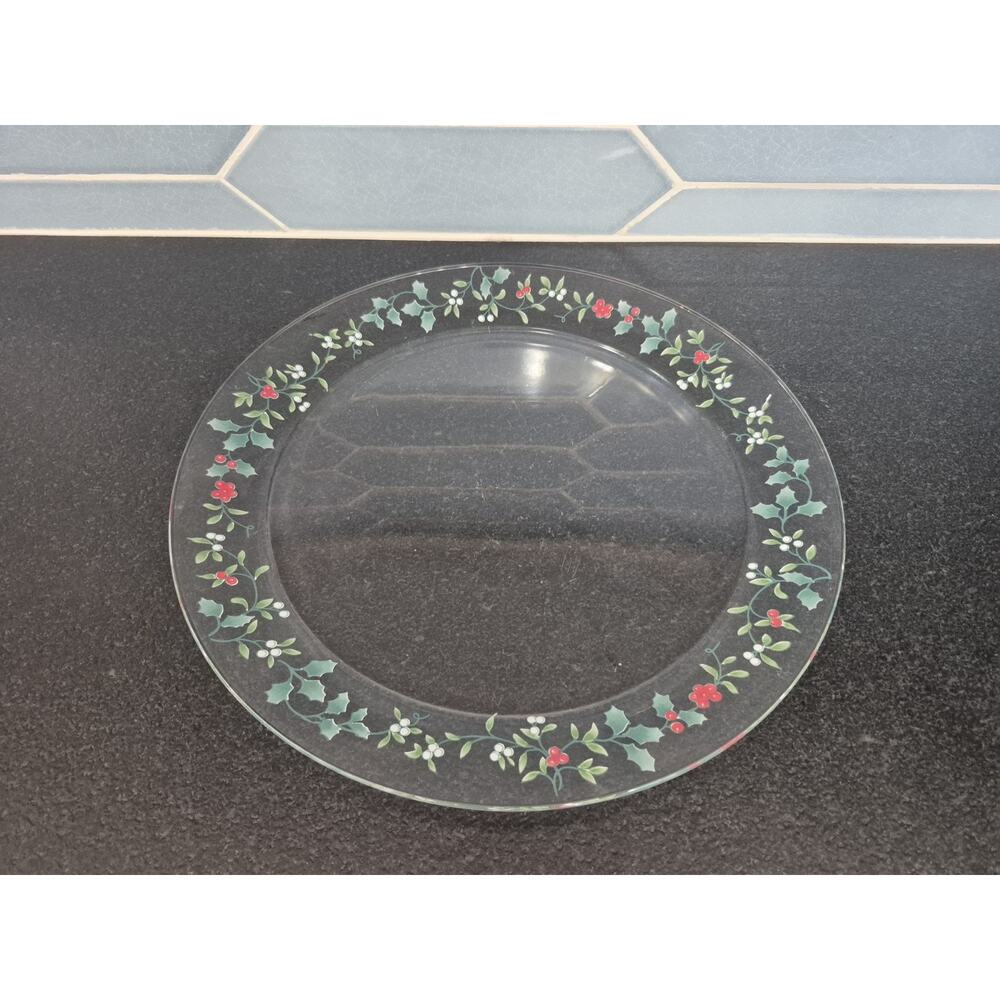 Vintage Pfaltzgraff Winter Berry Holiday Christmas Round Serving Platter